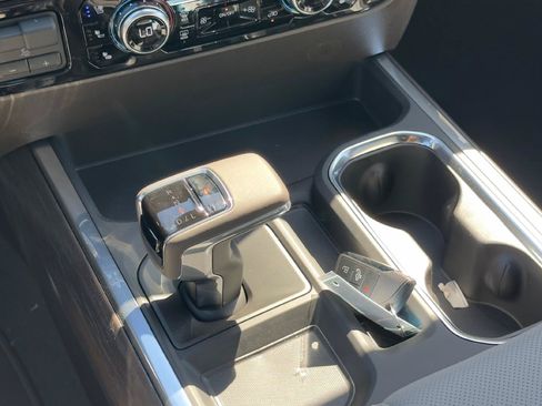 New 2026 GMC Sierra 1500 SLT AWD/4WD image 14