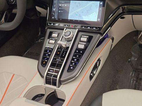 New 2026 Aston Martin V8 Vantage S RWD image 20