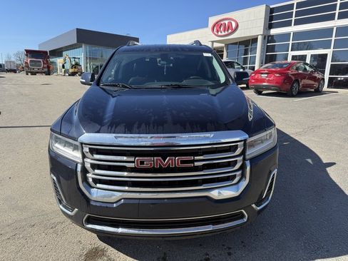 Used 2021 GMC Acadia SLE w/ Driver Convenience Package image 2