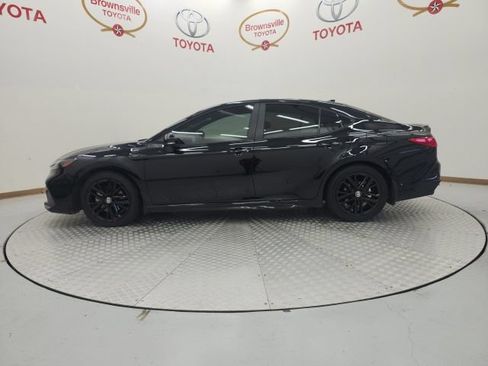 Used 2026 Toyota Camry SE w/ Convenience Package FWD image 5