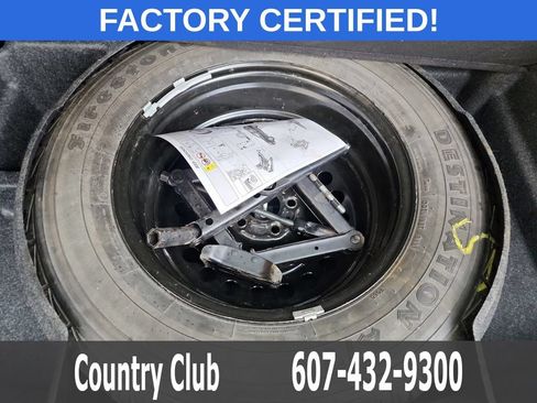 Used 2021 Jeep Cherokee Trailhawk AWD/4WD image 28