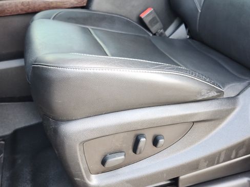 Used 2018 GMC Yukon XL SLT RWD image 24