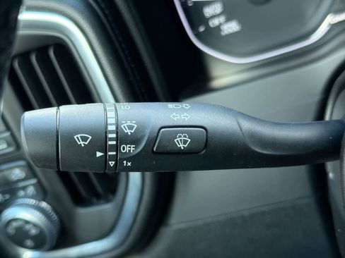 Used 2020 GMC Sierra 1500 Elevation w/ Elevation Value Package image 27