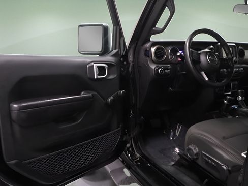 Certified 2018 Jeep Wrangler Unlimited Sport AWD/4WD image 11