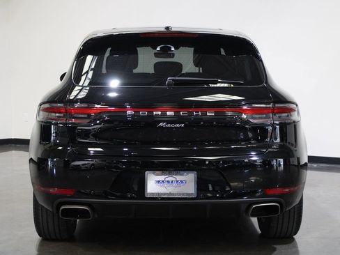 Used 2020 Porsche Macan image 12