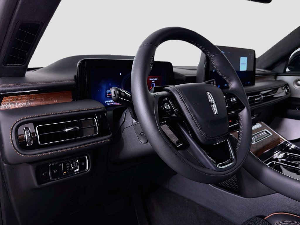 New 2026 Lincoln Aviator Black Label w/ Dynamic Handling Package AWD/4WD image 9