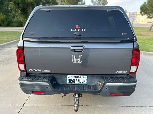 Used 2017 Honda Ridgeline RTL-E image 6