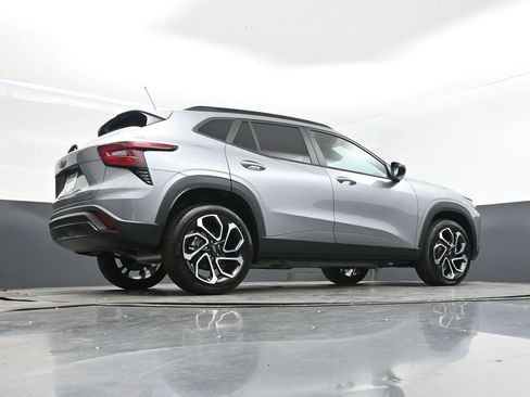 New 2026 Chevrolet Trax RS w/ Driver Confidence Package image 44