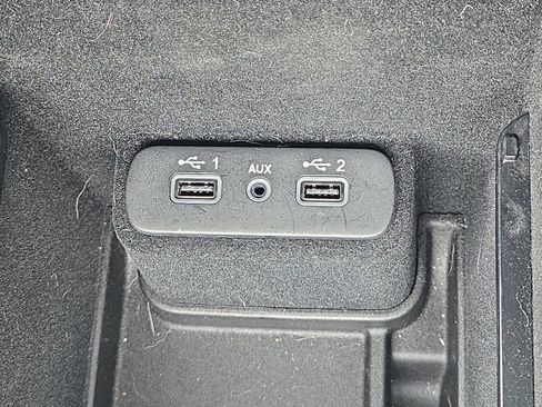 Certified 2023 Chrysler 300 Touring RWD image 19