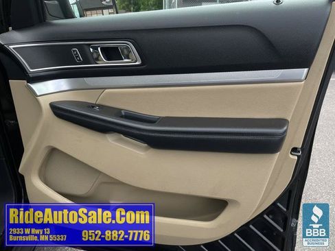 Used 2017 Ford Explorer XLT w/ Equipment Group 201A AWD/4WD image 13