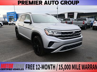 Used 2023 Volkswagen Atlas SE w/ Black Wheel Package