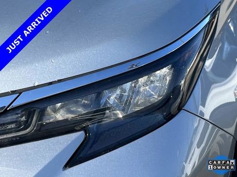 Used 2024 Toyota Sienna XLE image 9