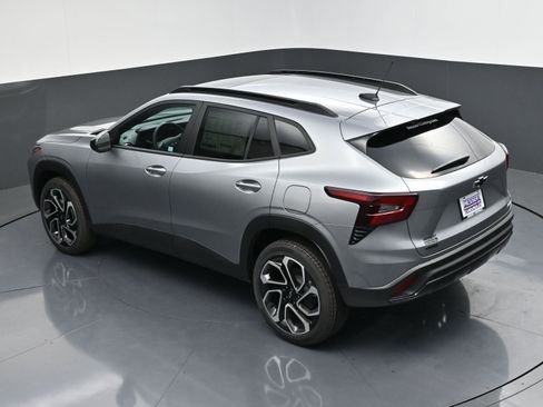 New 2026 Chevrolet Trax RS w/ Sunroof Package FWD image 41