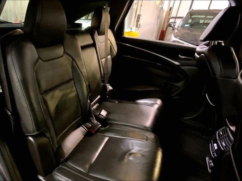 Used 2018 Acura MDX SH-AWD image 19