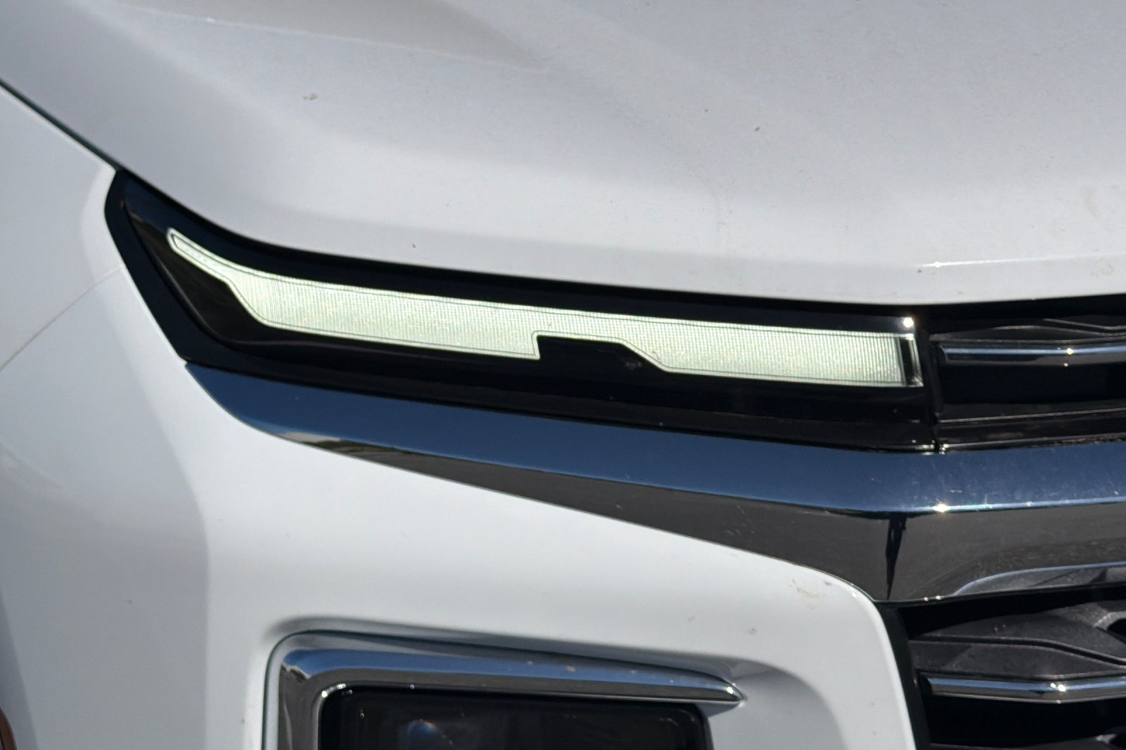 Used 2025 Chevrolet Traverse LT FWD image 42