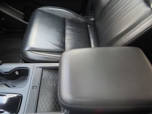 Used 2022 Nissan Frontier PRO-4X AWD/4WD image 36