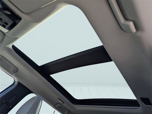 New 2025 Mitsubishi Outlander SE image 24