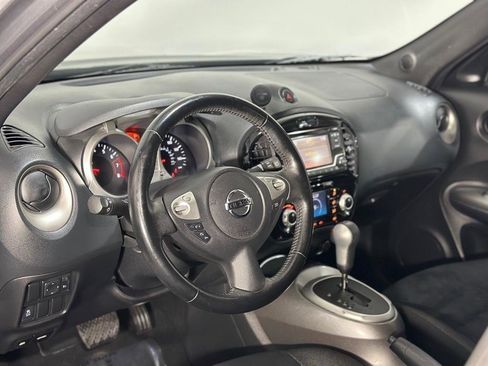 Used 2015 Nissan Juke SV image 25