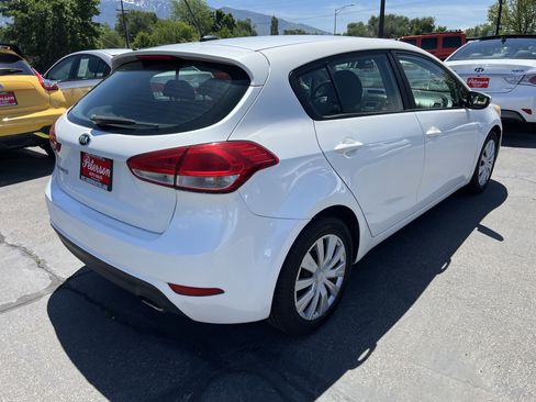 Used 2016 Kia Forte LX FWD image 8