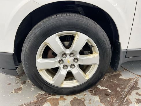 Used 2016 Chevrolet Traverse LT w/ Style and Technology Package FWD image 27