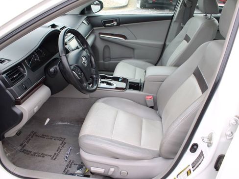 Used 2012 Toyota Camry XLE image 15