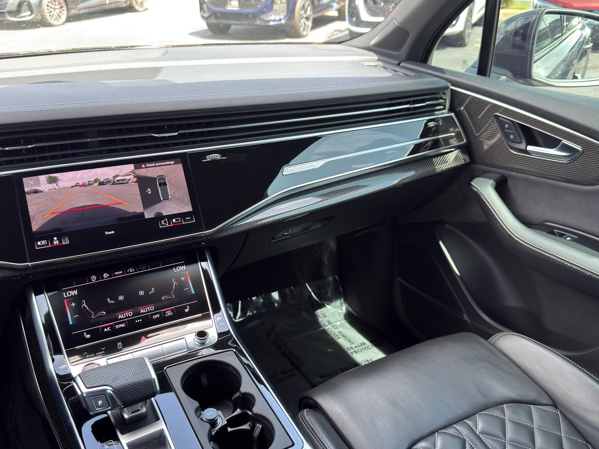 Certified 2024 Audi SQ7 Premium Plus w/ Carbon Package AWD/4WD image 29