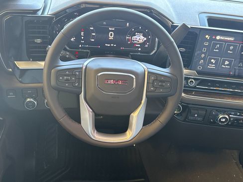 New 2026 GMC Sierra 1500 SLE w/ Preferred Package AWD/4WD image 15