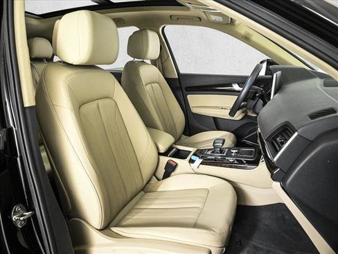 Used 2019 Audi Q5 2.0T Premium Plus image 22