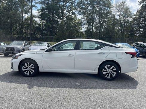 New 2025 Nissan Altima 2.5 S image 29