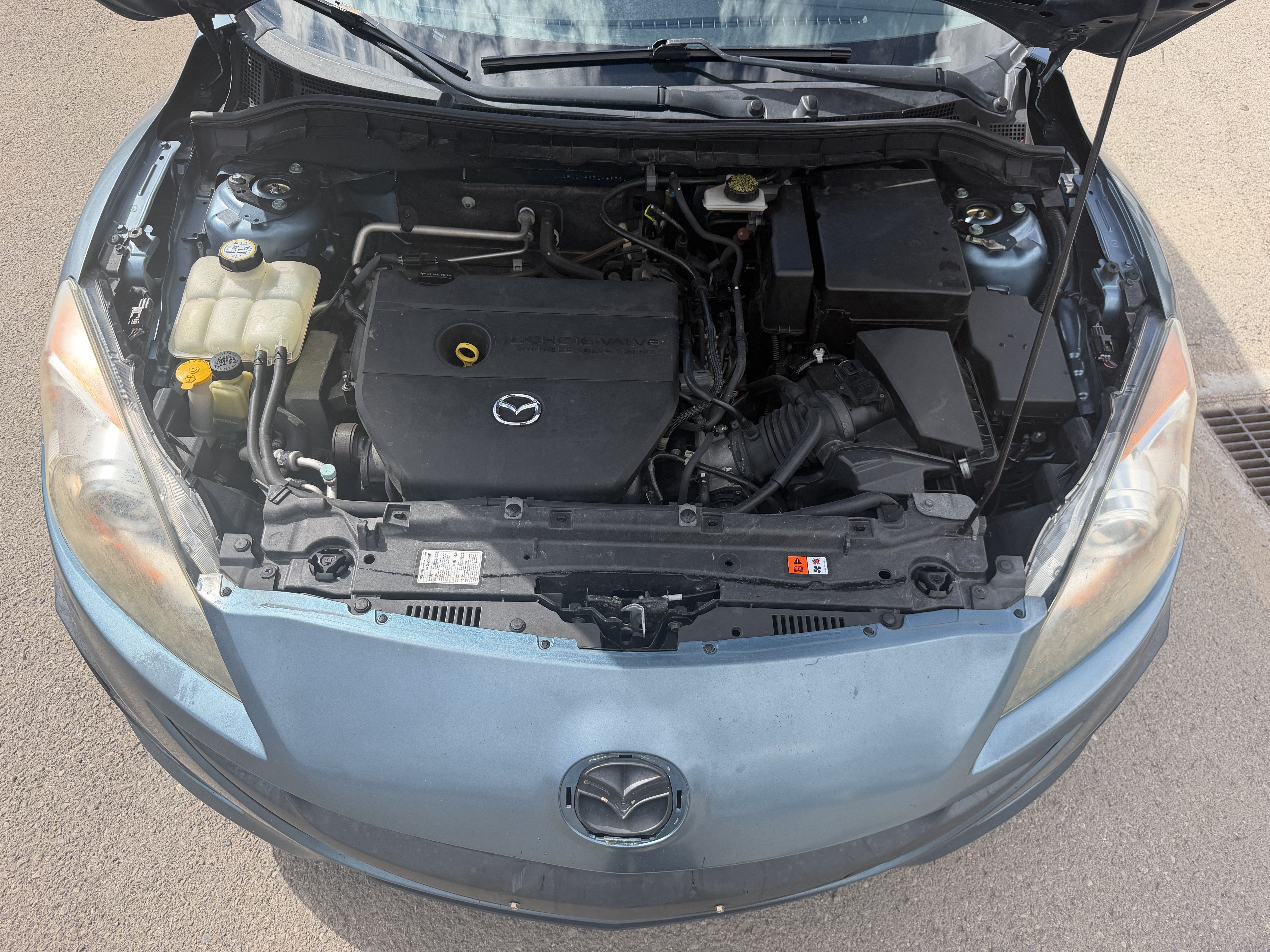 Used 2011 MAZDA MAZDA3 i Touring FWD image 24