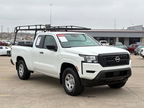 Certified 2022 Nissan Frontier S w/ Technology Package image 5