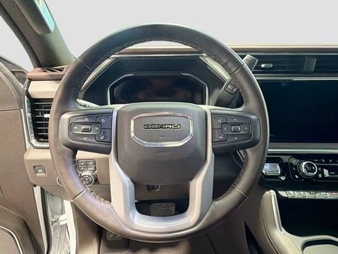 Used 2025 GMC Sierra 3500 Denali w/ Denali Reserve Package AWD/4WD image 10