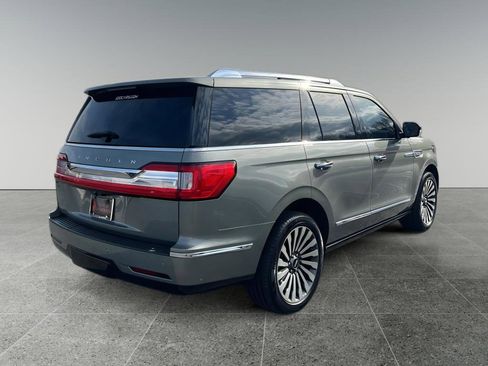 Used 2019 Lincoln Navigator Reserve image 8