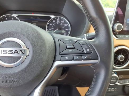 Used 2023 Nissan Sentra SV w/ SV Premium Package FWD image 11