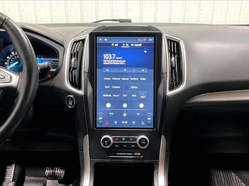 Used 2022 Ford Edge SEL w/ Convenience Package image 6