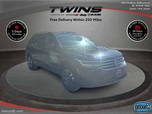Used 2022 Volkswagen Tiguan S image 1