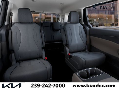 New 2026 Kia Carnival LX image 16