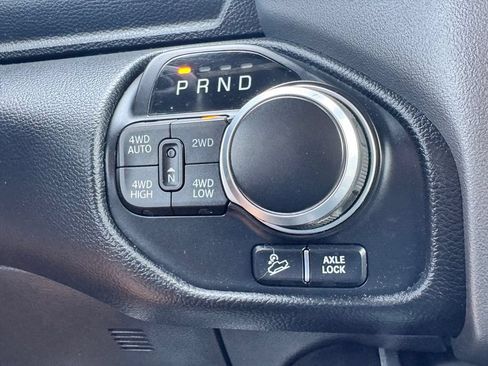 Used 2022 RAM 1500 Big Horn AWD/4WD image 28