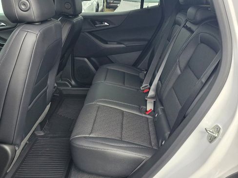 New 2026 Chevrolet Equinox LT w/ Convenience Package II image 11