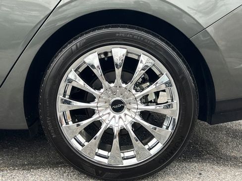 Used 2024 Hyundai Elantra Limited image 10