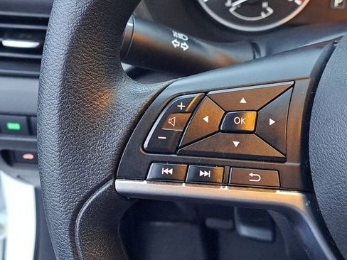 Used 2022 Nissan Sentra S image 9