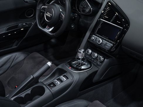 Used 2014 Audi R8 V8 AWD/4WD image 56