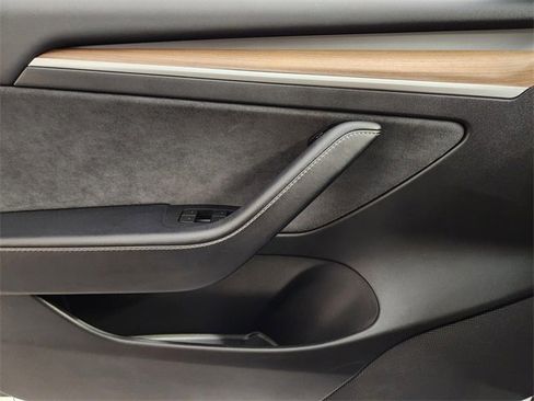 Used 2022 Tesla Model 3 Performance image 21