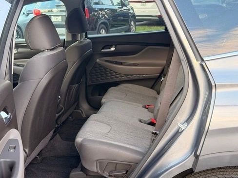 Used 2019 Hyundai Santa Fe SEL FWD image 11