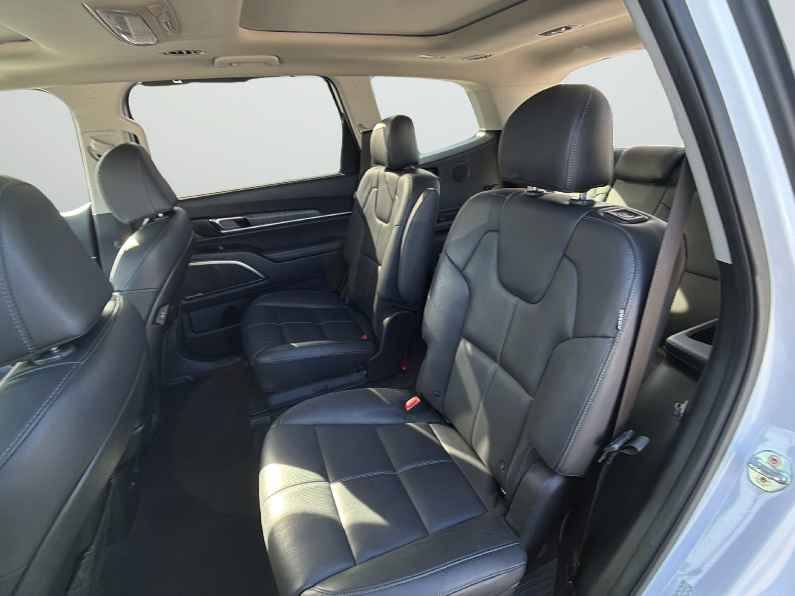 Used 2023 Kia Telluride SX FWD image 37
