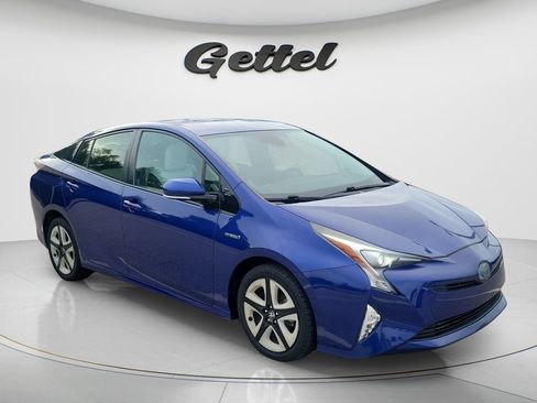 Used 2016 Toyota Prius Four Touring FWD image 3