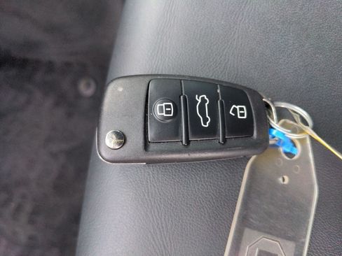 Used 2021 Audi Q3 2.0T Premium w/ Convenience Package AWD/4WD image 35
