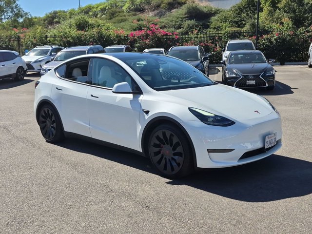 Used 2023 Tesla Model Y Performance AWD/4WD image 3