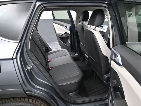 New 2026 Volkswagen Taos SE AWD/4WD image 13