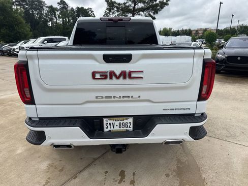 Used 2023 GMC Sierra 1500 Denali w/ Technology Package AWD/4WD image 5